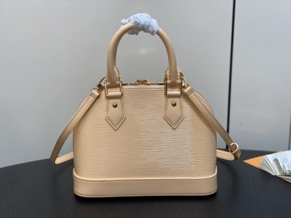 M24597 ALMA BB Apricot