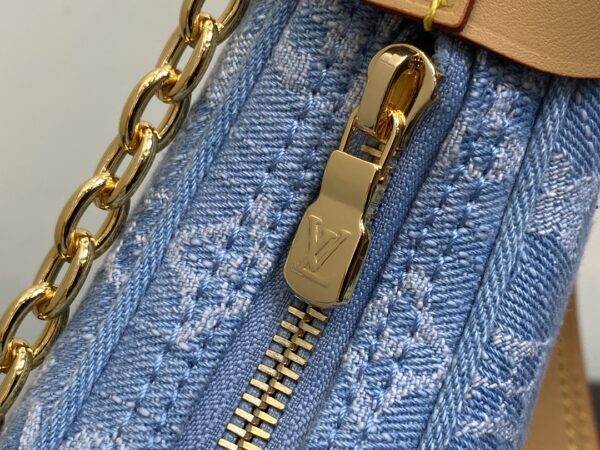 M24846 Loop Croissant - Image 4