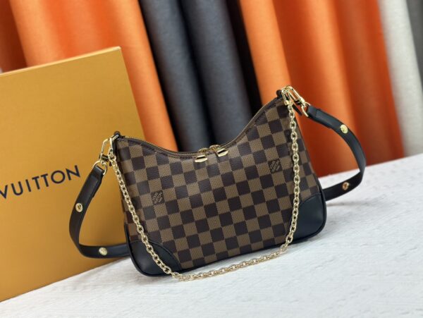 Louis Vuitton M45831 Odeon 1 Louis Vuitton M45831 Odeon