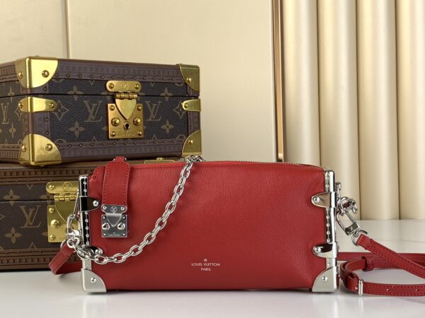 M25445 Slim Trunk Red 1 M25445 Slim Trunk Red